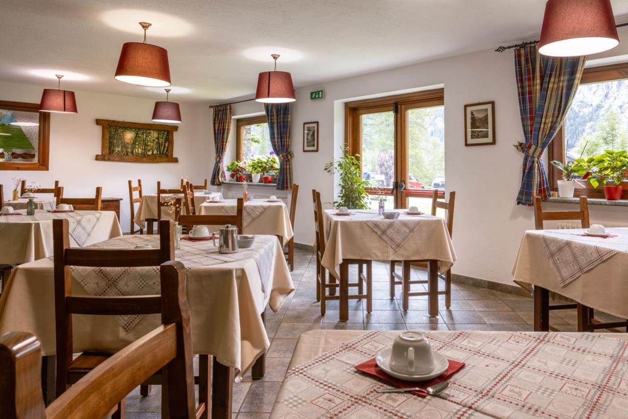 クールマイユール Le Reve Bed & Breakfast エクステリア 写真
