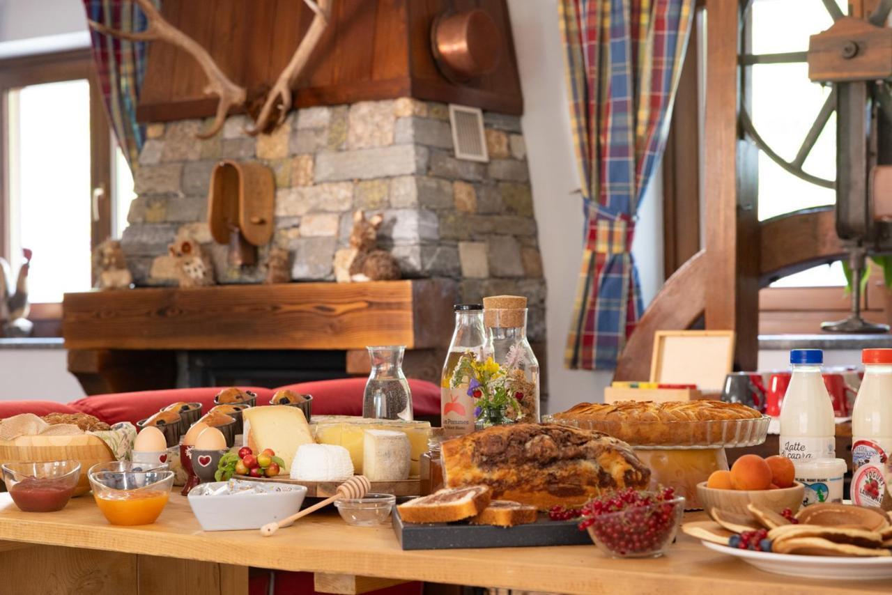 クールマイユール Le Reve Bed & Breakfast エクステリア 写真