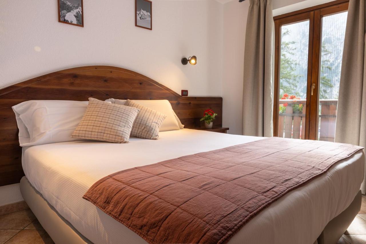 クールマイユール Le Reve Bed & Breakfast エクステリア 写真